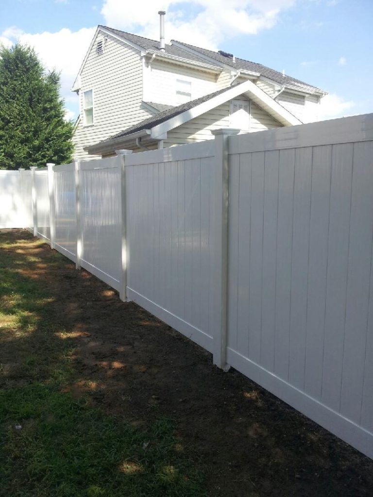 Check Out The Advantages of PVC Vinyl Fencing | Phoenix Manufacturing