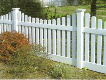 Phoenix_Manufacturing_Fence_The_Scalloped_Courtyard